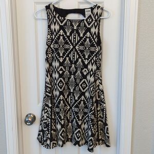 Pink Victoria’s Secret geometric Aztec black and white dress Size medium